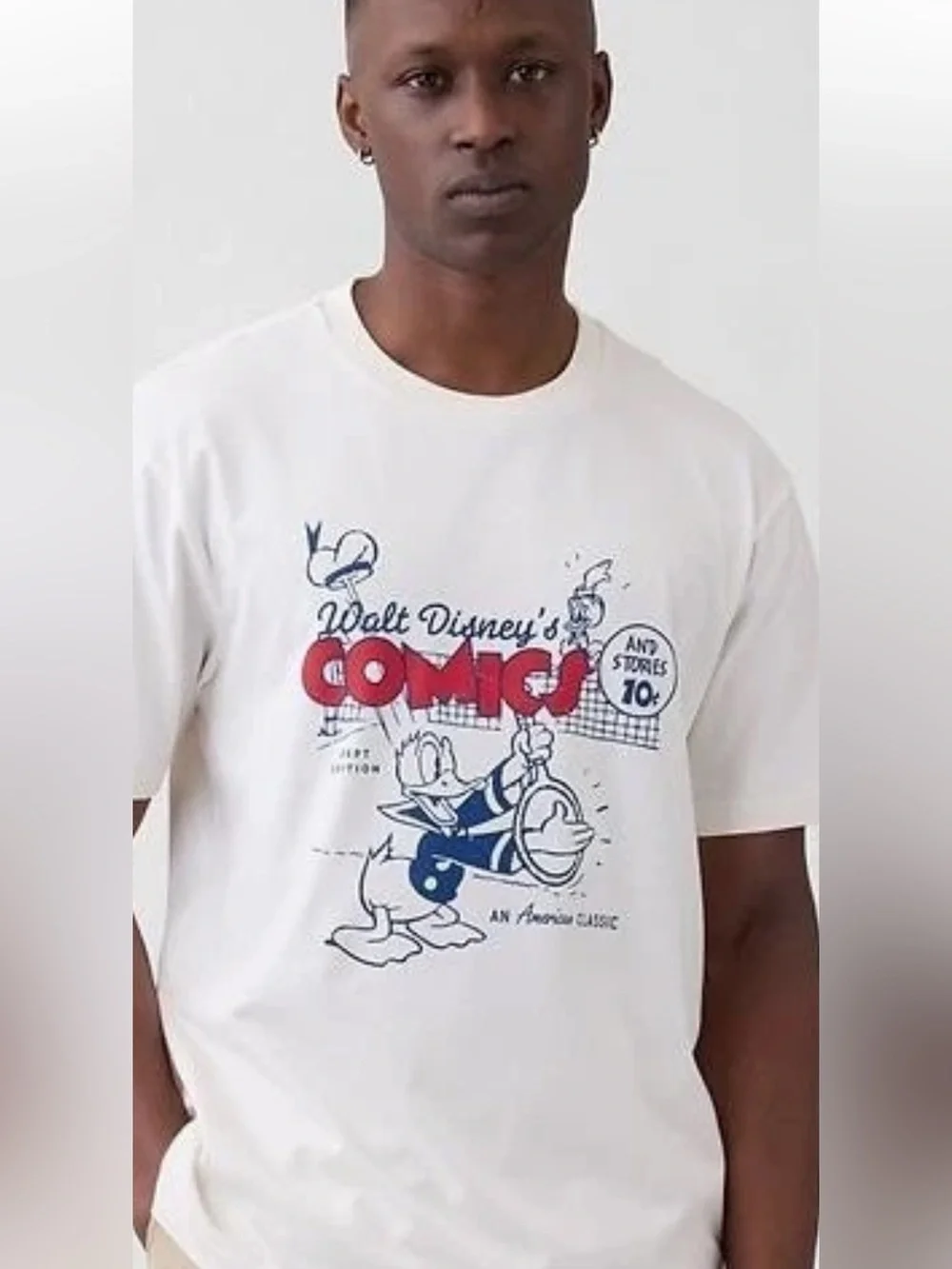NWT Walt Disney Comics Gap Men’s Short Sleeve Cream Colored T-Shirt, Size Large